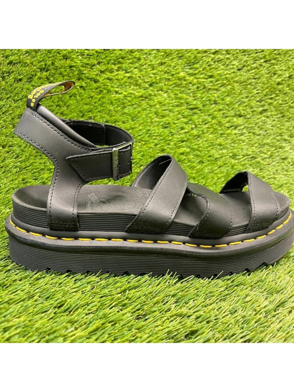 Dr. Martens Blaire Womens Size 9 Black Beach Outdoor Strappy Platform Sandals